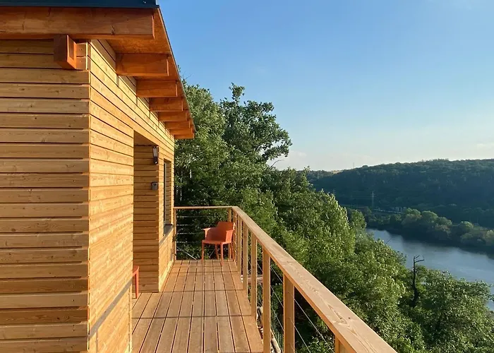 Chatka - A - Vyhlidka Nad Rekou