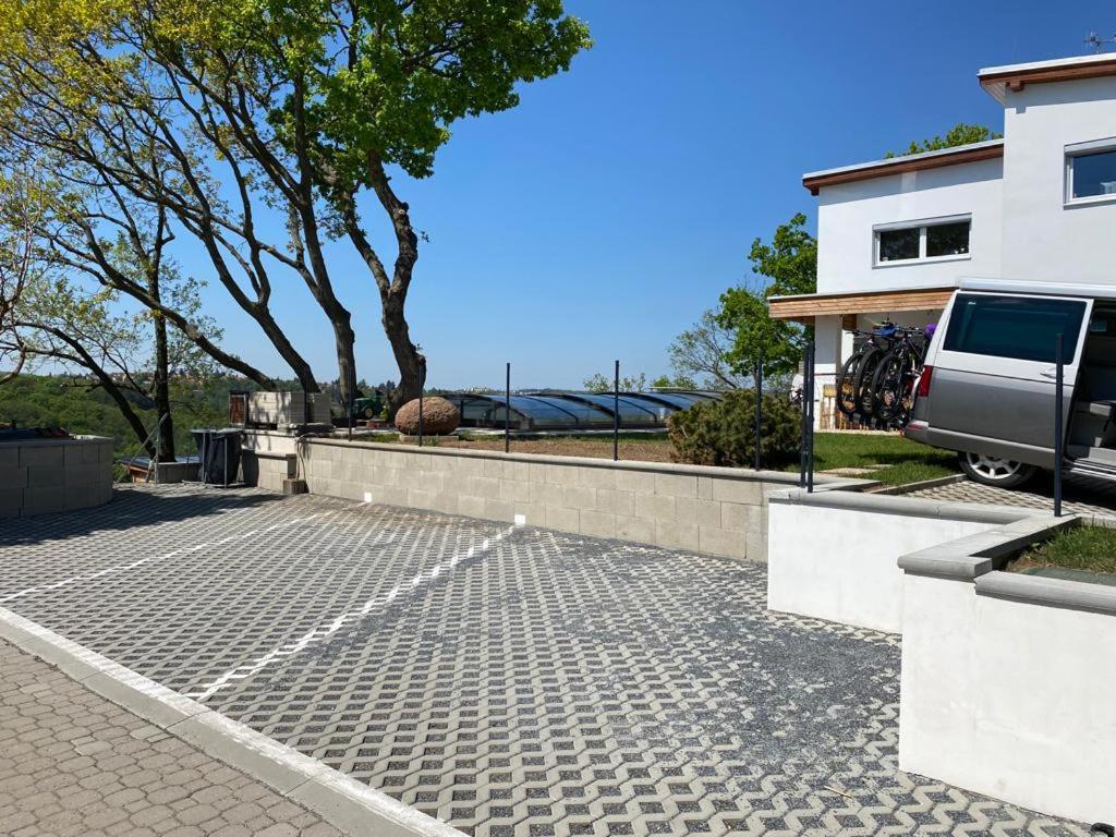 - A - Vyhlidka Nad Rekou Holiday home Zdiby